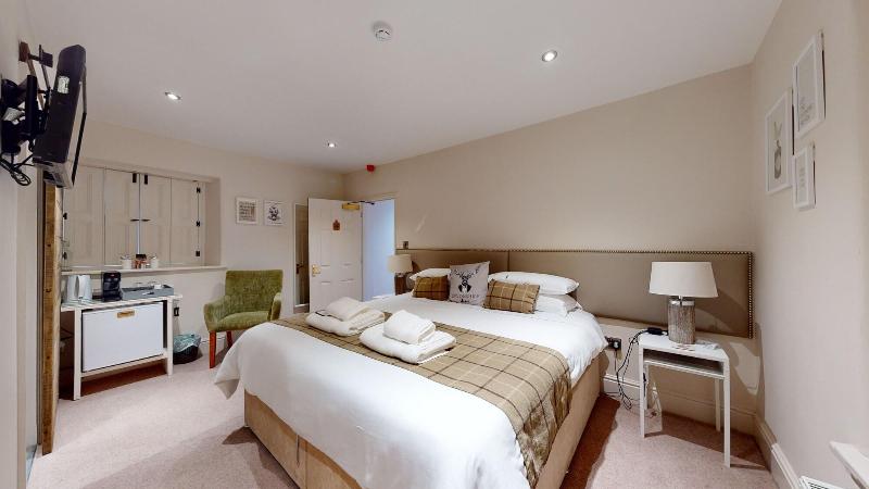 Devonshire Arms image