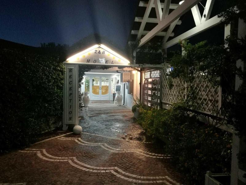 Motel 24h image