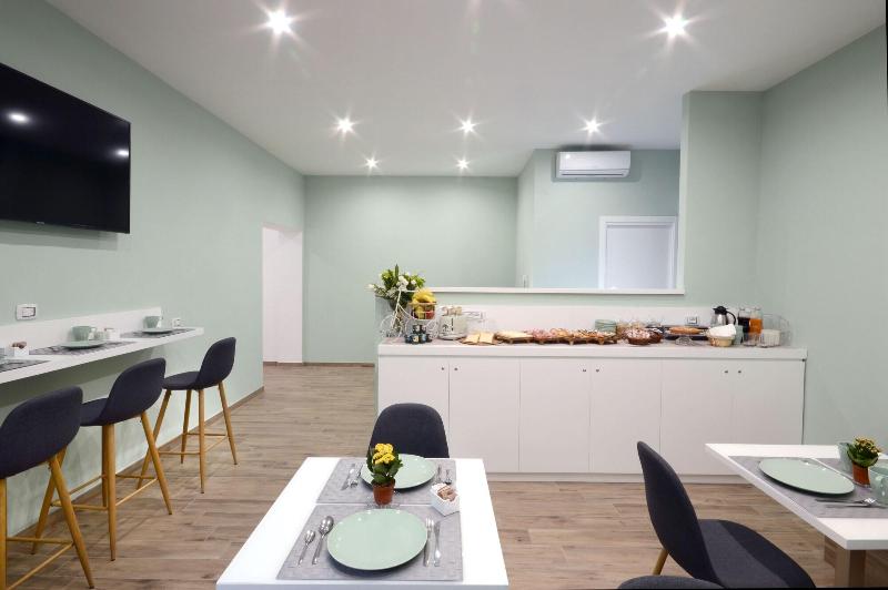 Napoliseason Rooms and Breakfast image