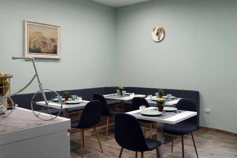Napoliseason Rooms and Breakfast image