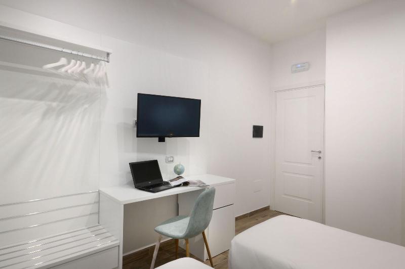 Napoliseason Rooms and Breakfast image