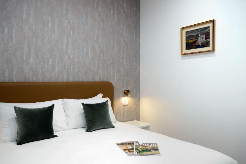 Napoliseason Rooms and Breakfast image