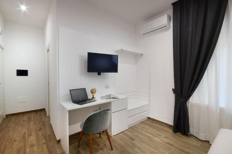 Napoliseason Rooms and Breakfast image