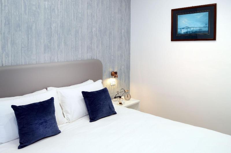 Napoliseason Rooms and Breakfast image