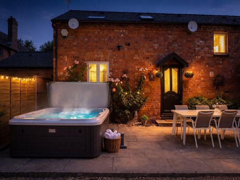 Falstaff Cottage image