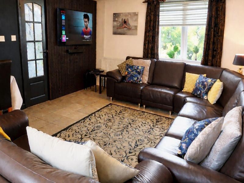 Falstaff Cottage image