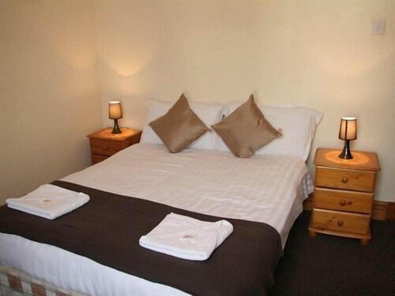 Driftwood Hotel image