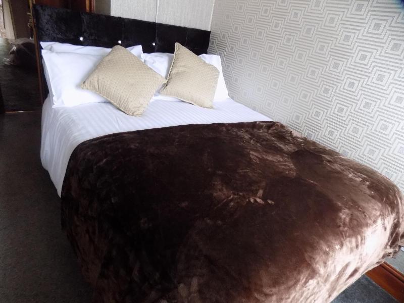 Driftwood Hotel image