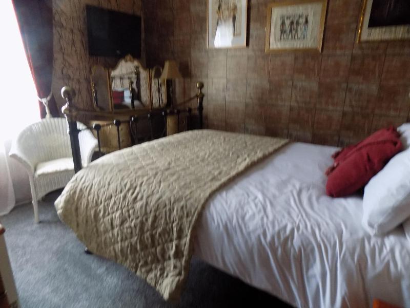 Driftwood Hotel image