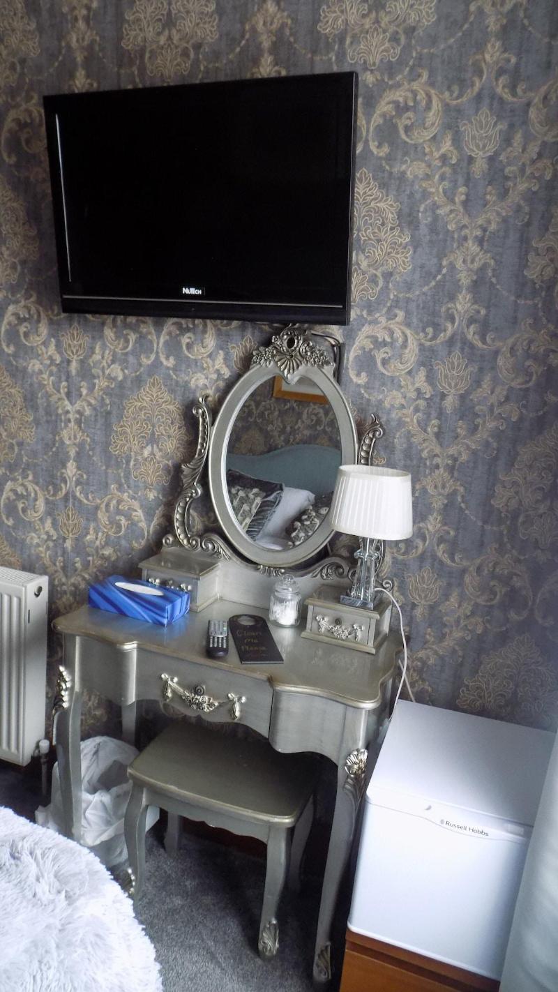 Driftwood Hotel image