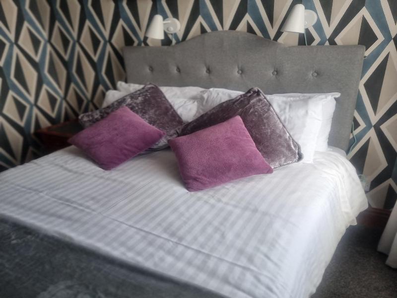 Driftwood Hotel image