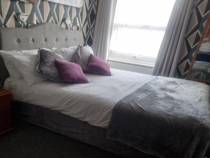 Driftwood Hotel image