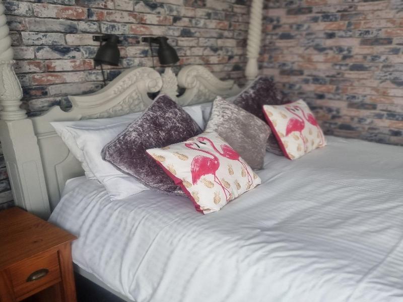 Driftwood Hotel image