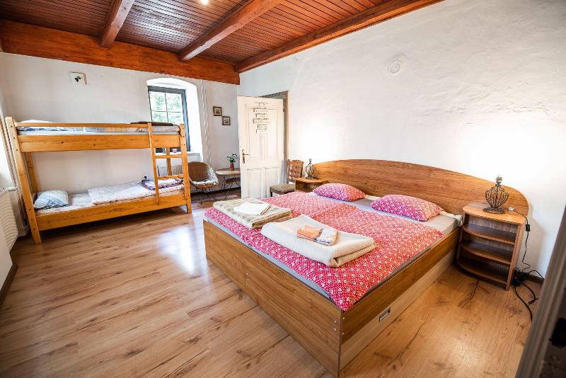 Cvet gora - Camping, Glamping and Accomodations image