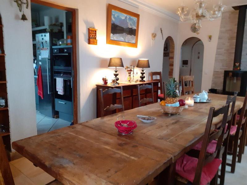 Chambre dans une maison pleine de vie image