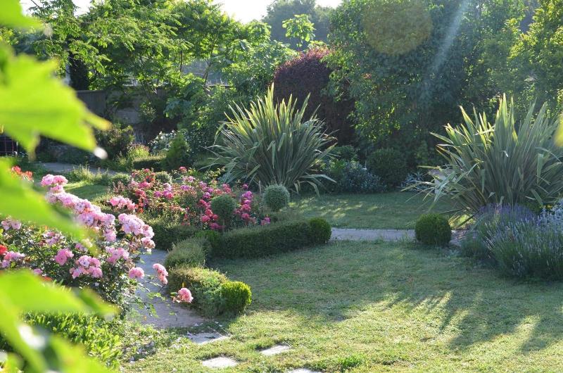 Jardin De Marceau image