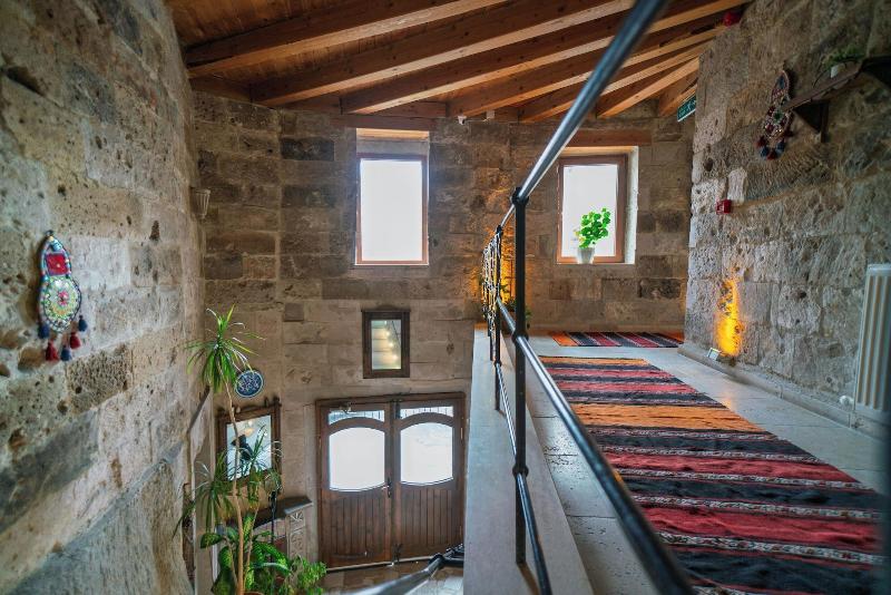 Zeus Cave Suites image