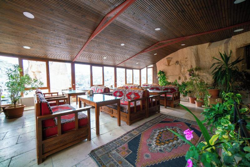 Zeus Cave Suites image