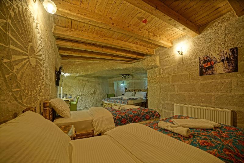 Zeus Cave Suites image