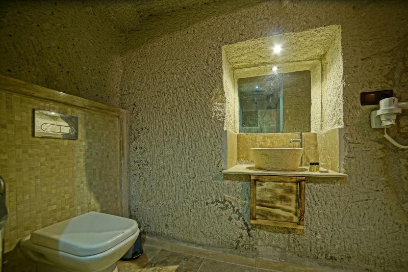 Zeus Cave Suites image