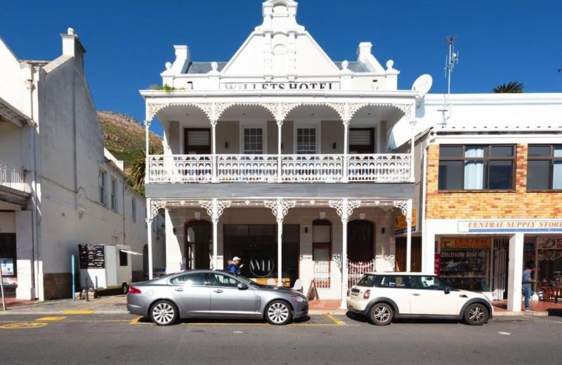 Willets Hotel image