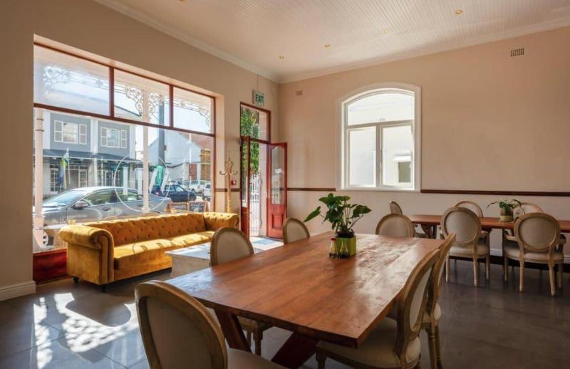 Willets Hotel image