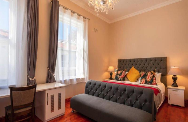 Willets Hotel image