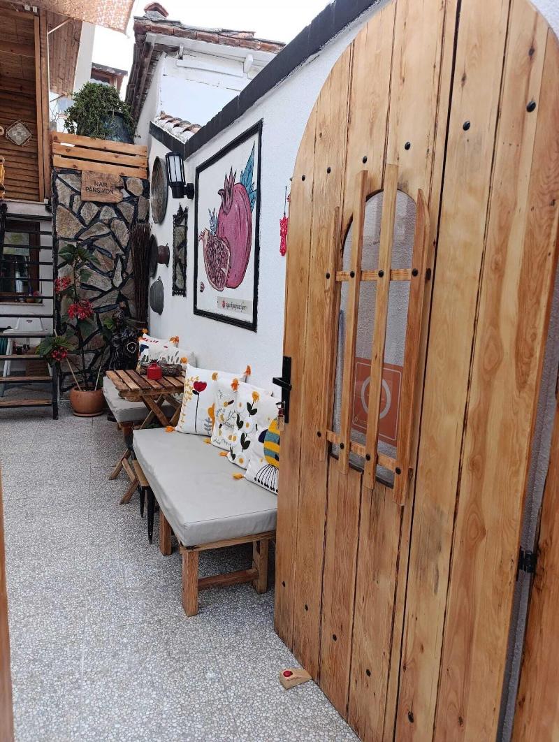 Nar Pansiyon Cafe