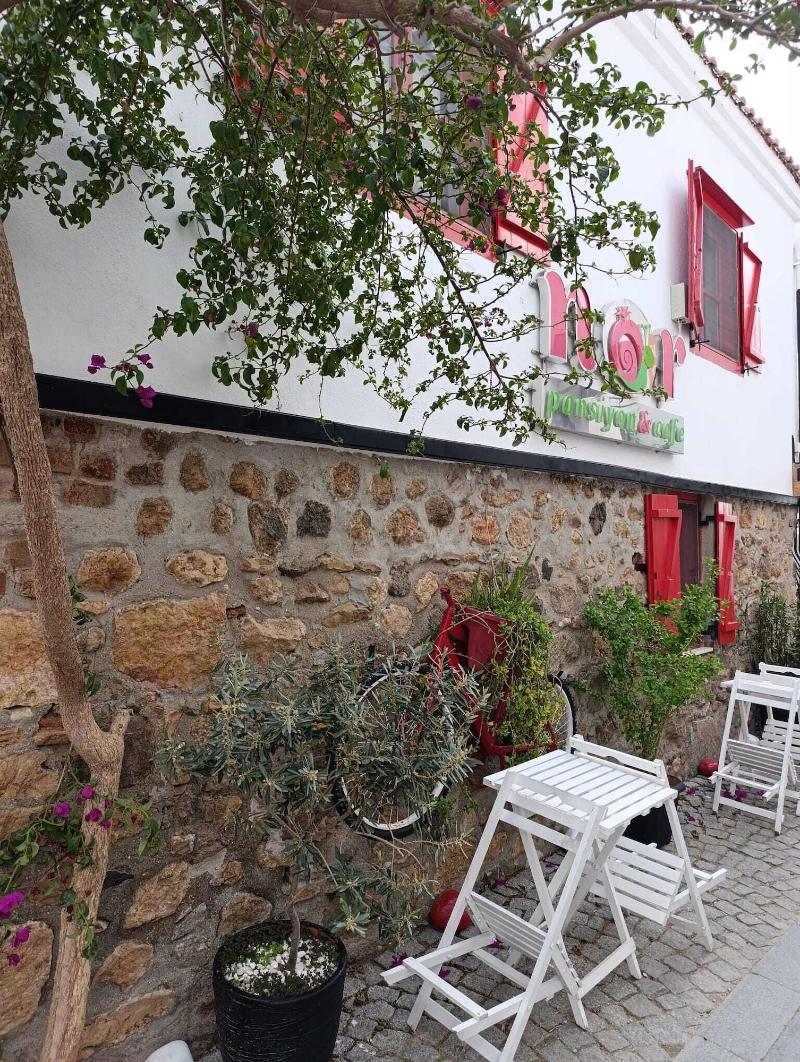 Nar Pansiyon Cafe