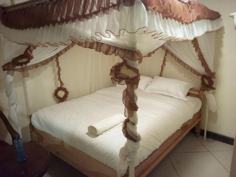 Prestige Hotel & Club Nyeri image