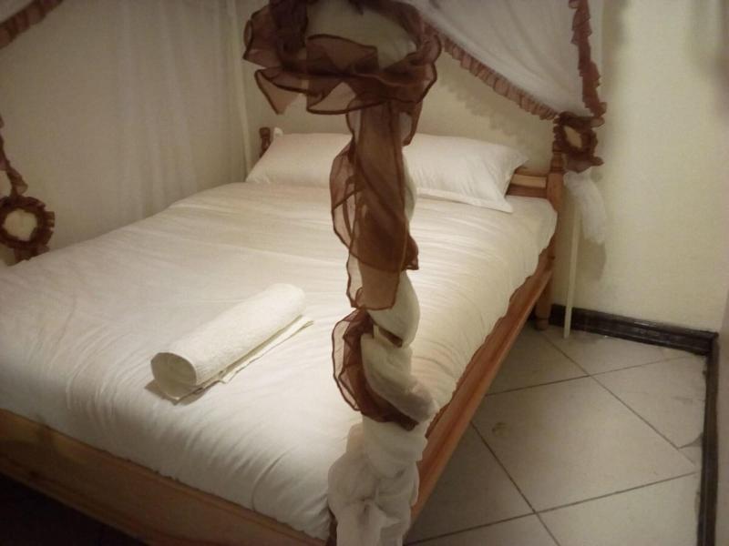 Prestige Hotel & Club Nyeri image