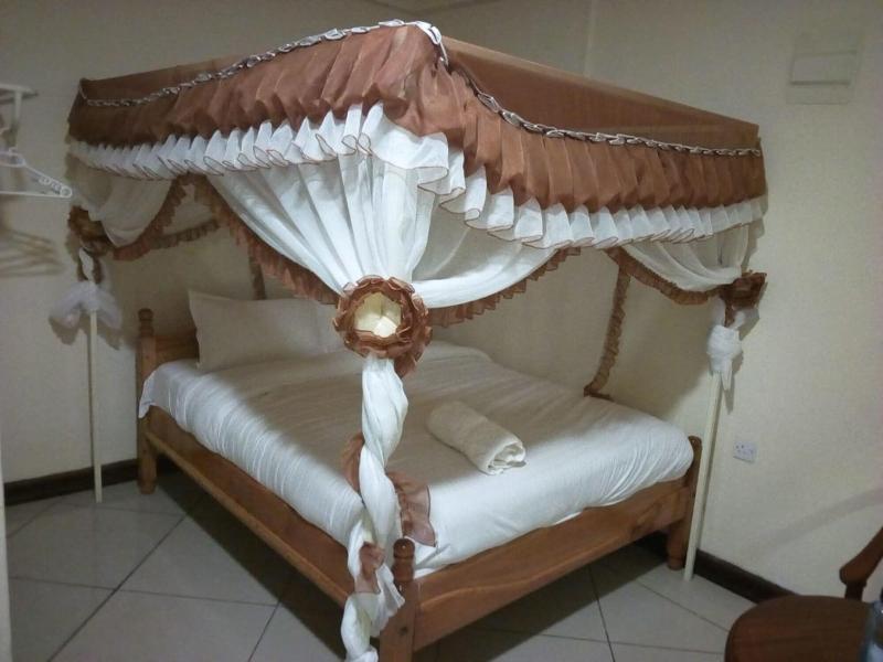 Prestige Hotel & Club Nyeri image