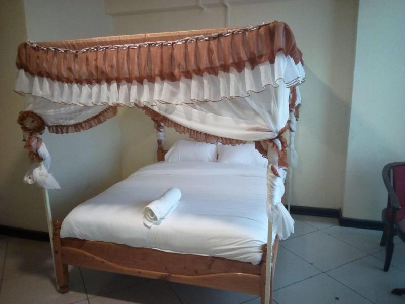 Prestige Hotel & Club Nyeri image