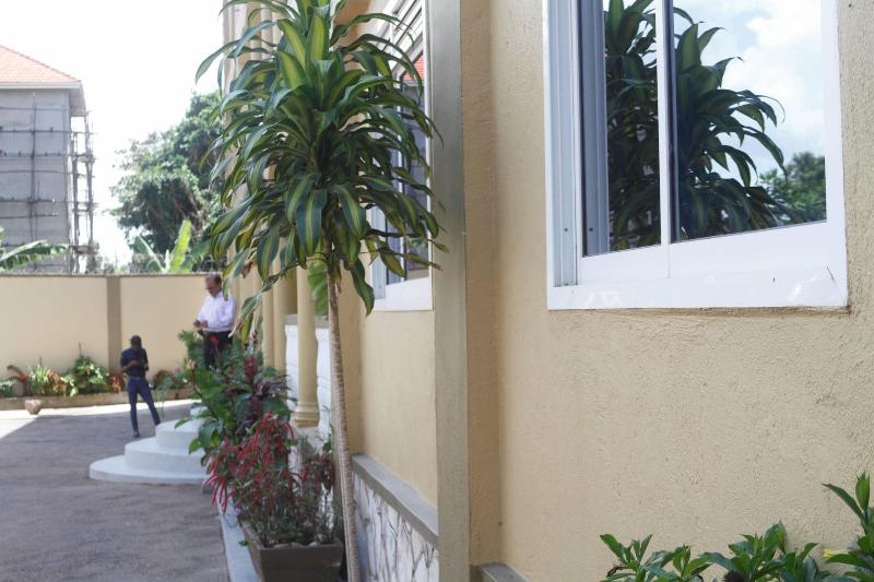 Karibu BB Suites image