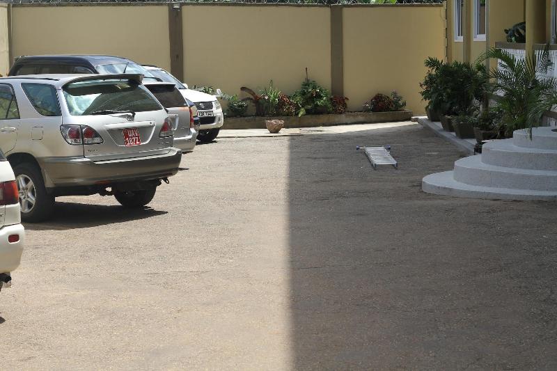 Karibu BB Suites image