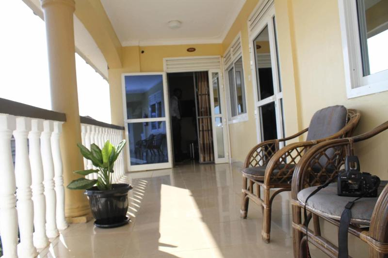 Karibu BB Suites image