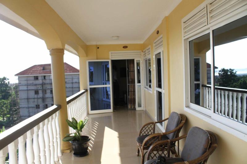 Karibu BB Suites image