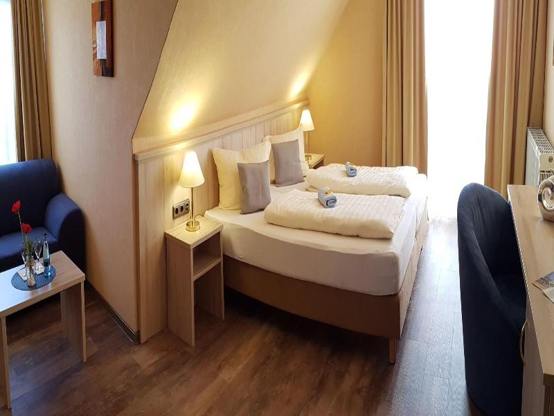 Hotel Vier Linden image