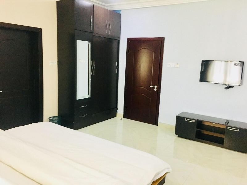 Liverpool VIP Hotels image