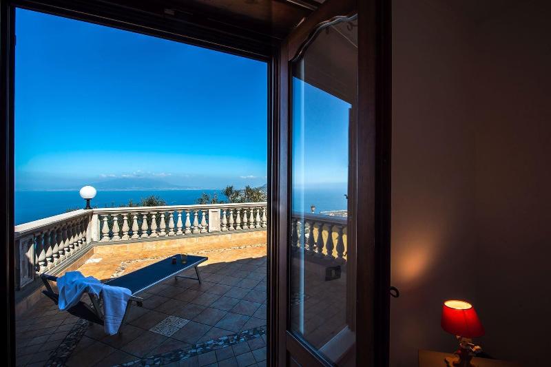 Villa Pandora image