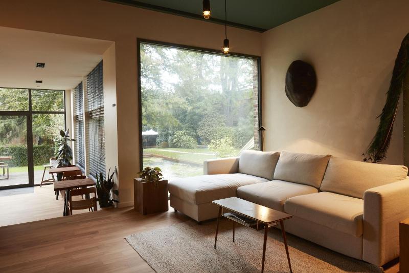 Chambre d'Amis by Alix image