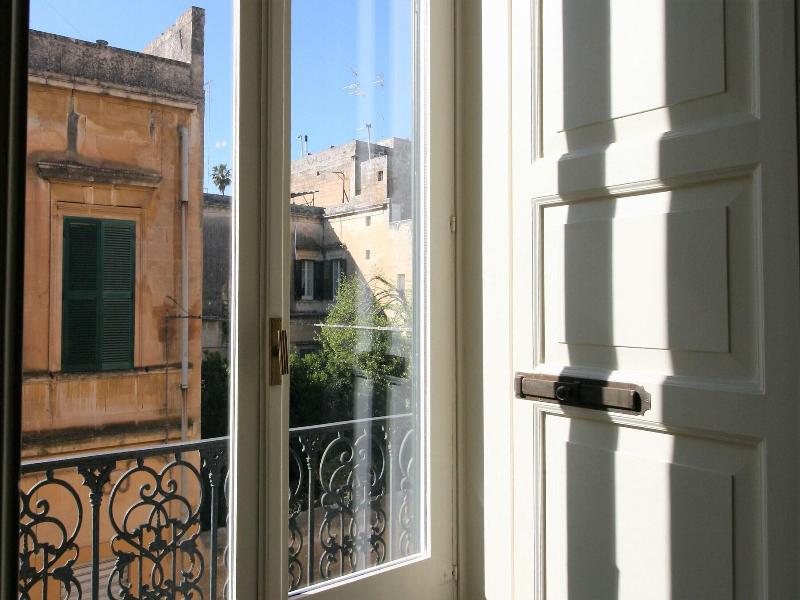 Chez Moi Lecce Charme B&B image