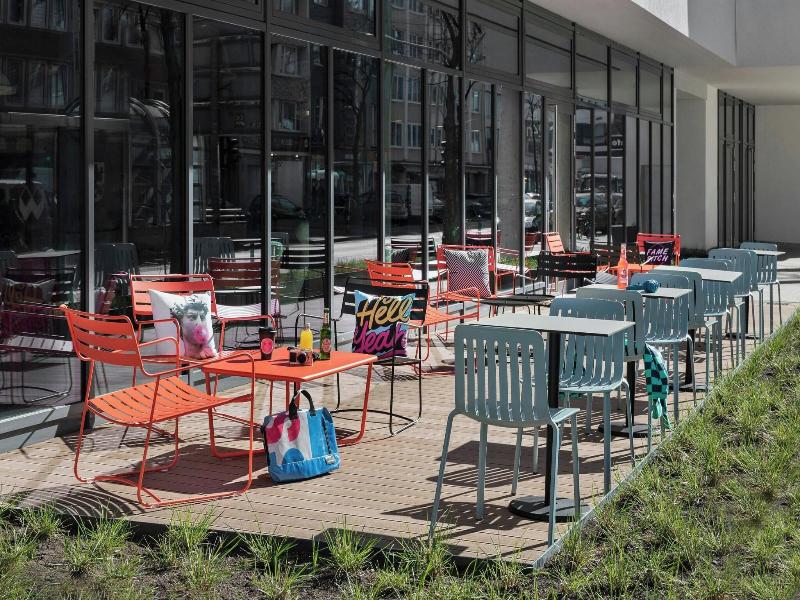 Moxy Duesseldorf City image