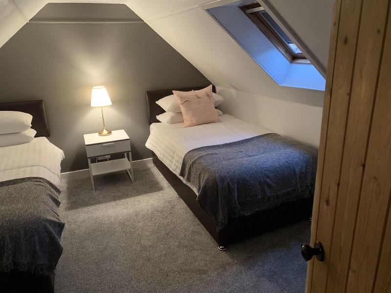 Heatherland Cottage image