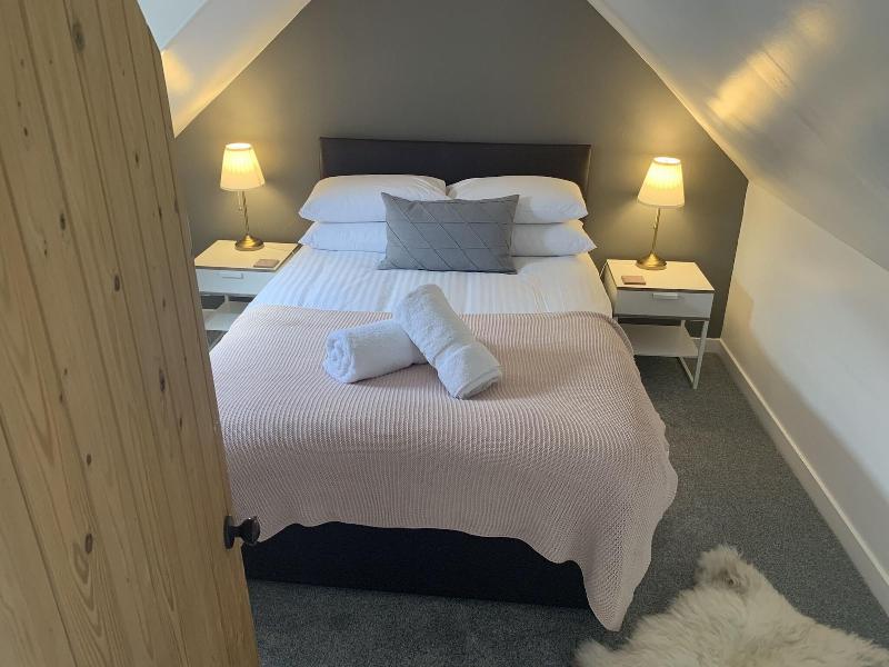Heatherland Cottage image