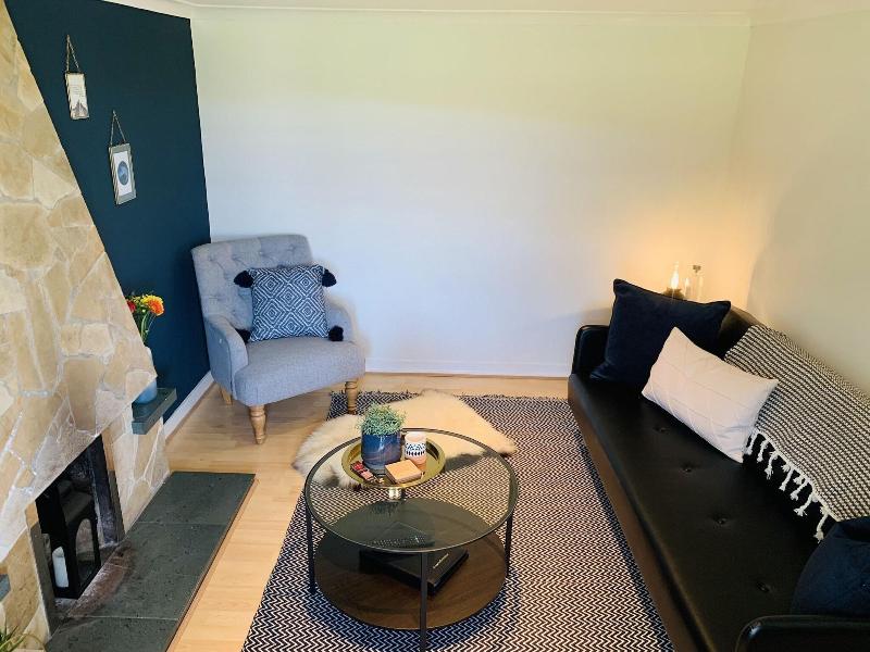 Heatherland Cottage image