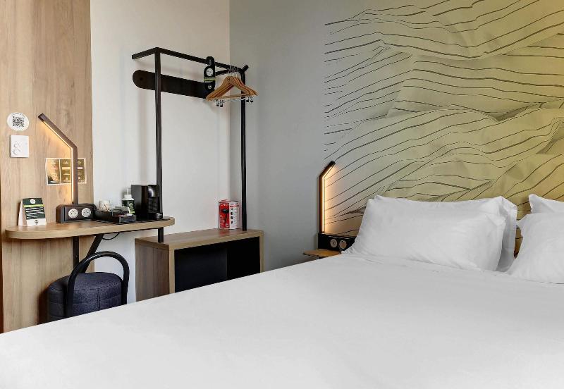B&B HOTEL Epernay image