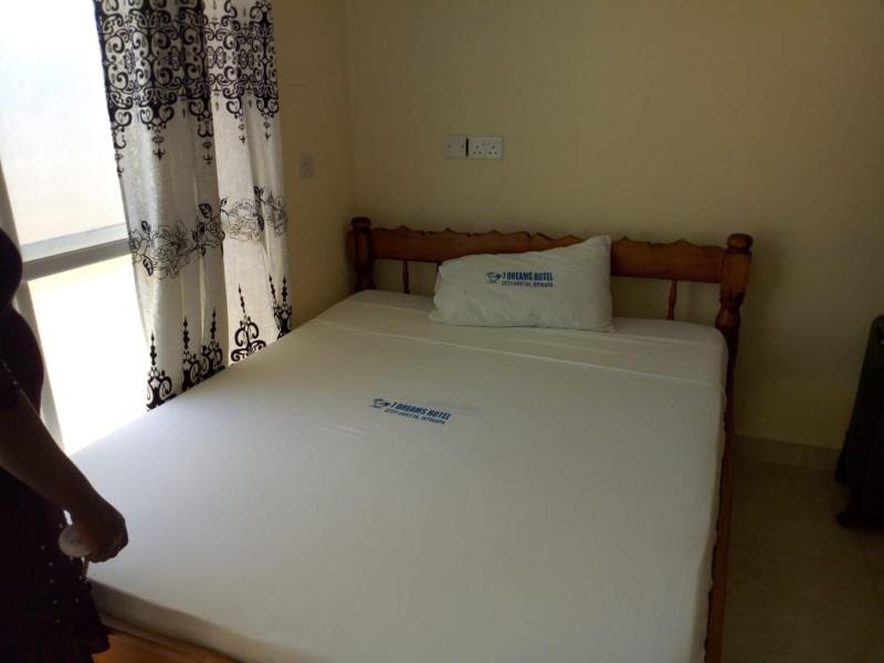 7 Dreams Hotel image