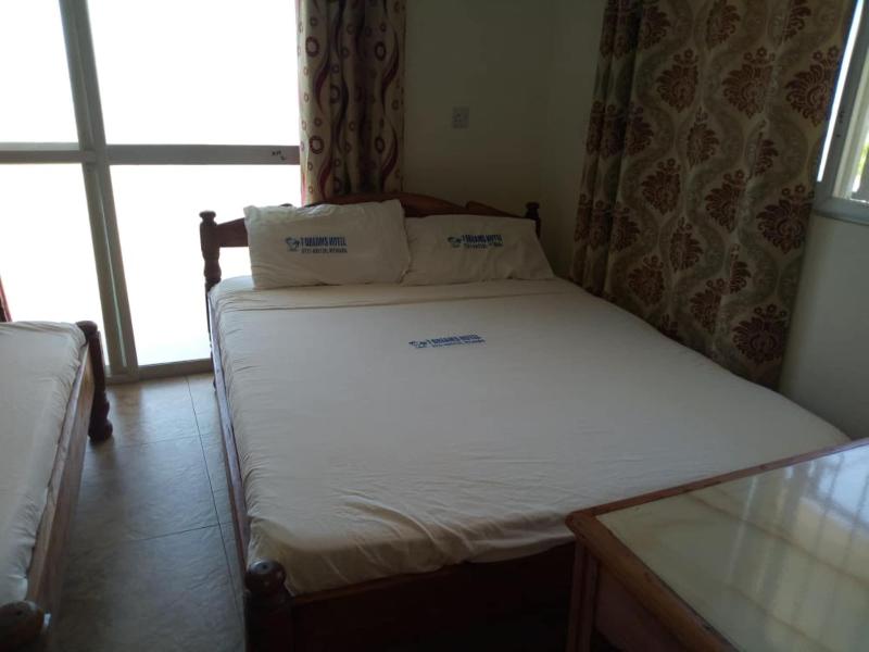 7 Dreams Hotel image