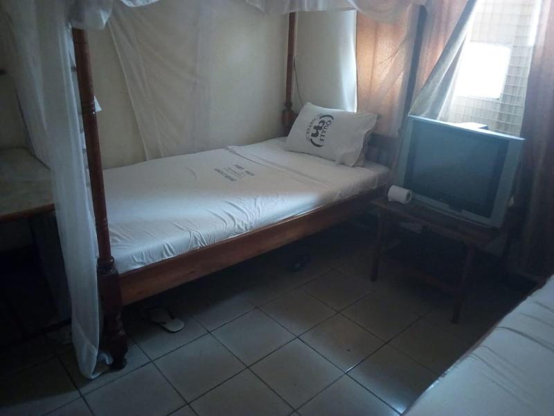 Port View Guest House image